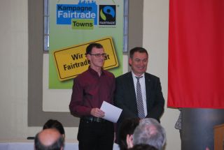 KD wird zum wiederholten Mal geehrt KD wird zum wiederholten Mal geehrt