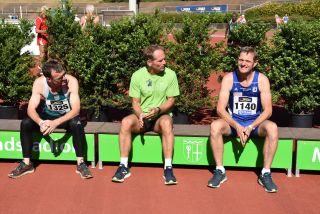 Warten auf die Siegerehrung