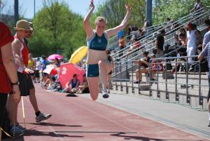 Jenny beim Long Jump Jenny beim Long Jump