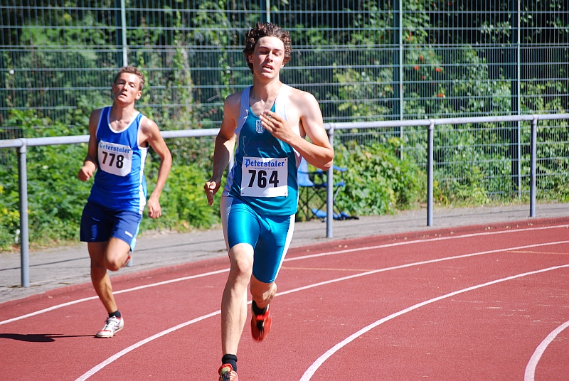400m Dominik