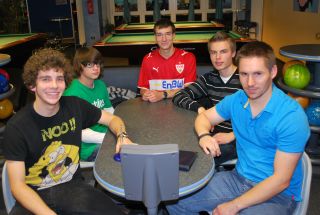 Männer-Stammtisch auf Bahn 2 Männer-Stammtisch auf Bahn 2