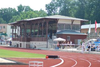 Historische Tribüne - unser Aufenthaltsort während der Tage Historische Tribüne - unser Aufenthaltsort während der Tage