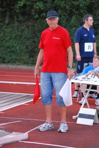 Günter als Kari beim Kugelstoßen Günter als Kari beim Kugelstoßen