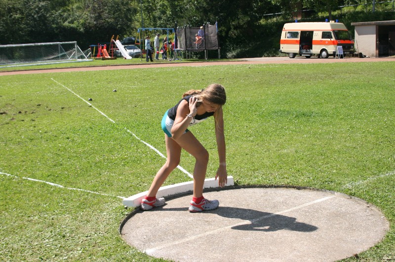 Inga beim Kugelsto&szlig;en