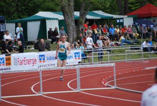 KD kurz vor der 8. H&uuml;rde