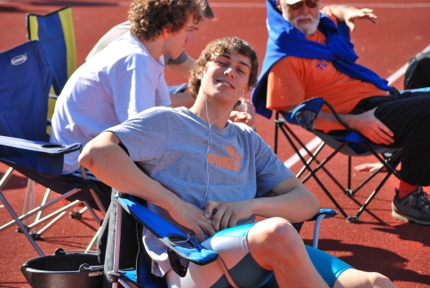 Chillen beim Zehnkampf