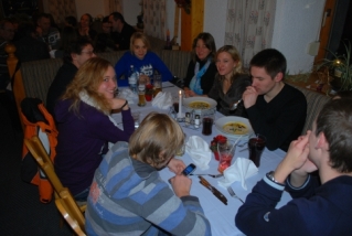 Eng aber gmiatlich Eng aber gmiatlich