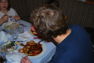 Resteverwerter bei der Arbeit Resteverwerter bei der Arbeit